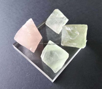 Fluorita-octaedro-China
