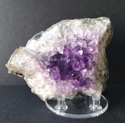 amethyst-brazil-violet-m0000181-g